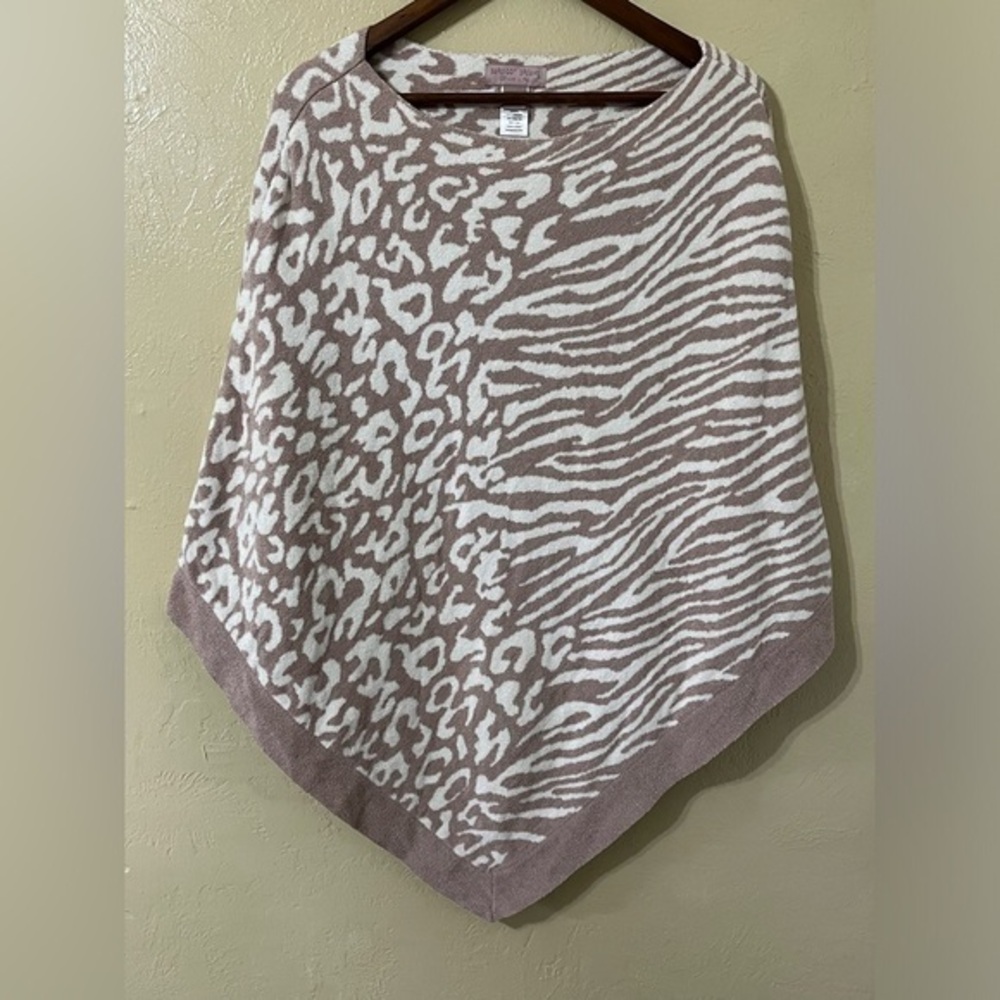 New Barefoot Dreams CozyChic Ultra Lite  Poncho Faded Rose Animal OS